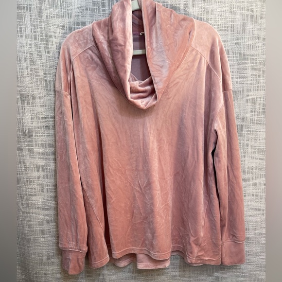 Blush velour top, oversized loungewear, relaxed fit loungewear - Picture 1 of 3